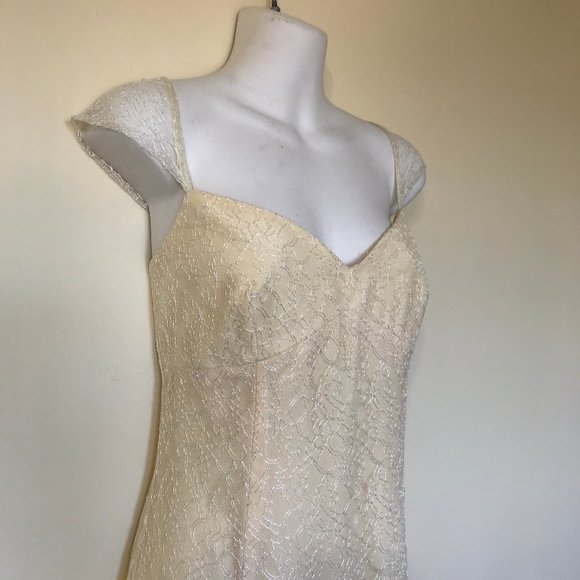 Badgley Mischka Bridesmaids Floor Length Pale Yellow Lace Overlay Mesh Back Gown - Picture 8 of 10